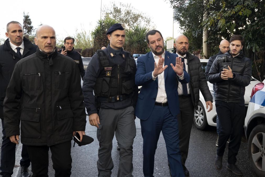 Salvini acusa ONG de ajudarem traficantes de pessoas no Mediterrâneo