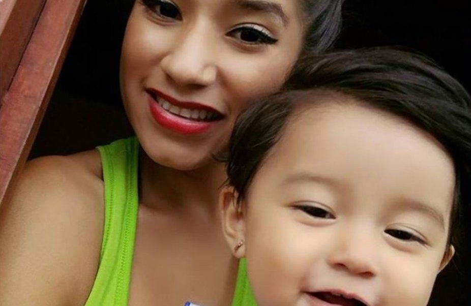 Criança de dois anos morre após ser separada da mãe pelos serviços de fronteiras dos EUA