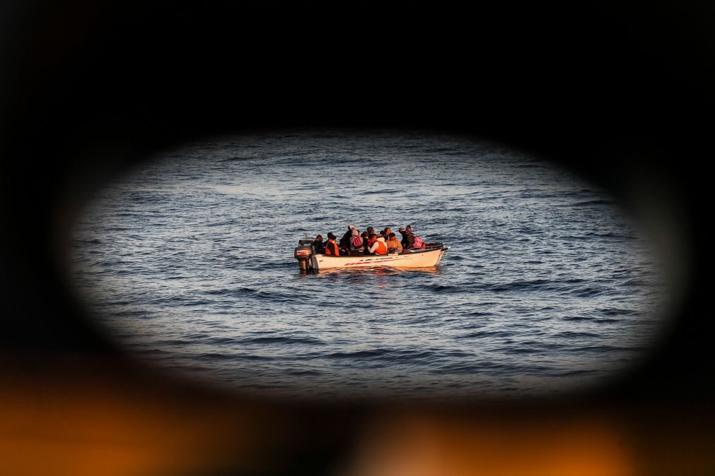 Resgatados 22 argelinos ao largo de Almeria