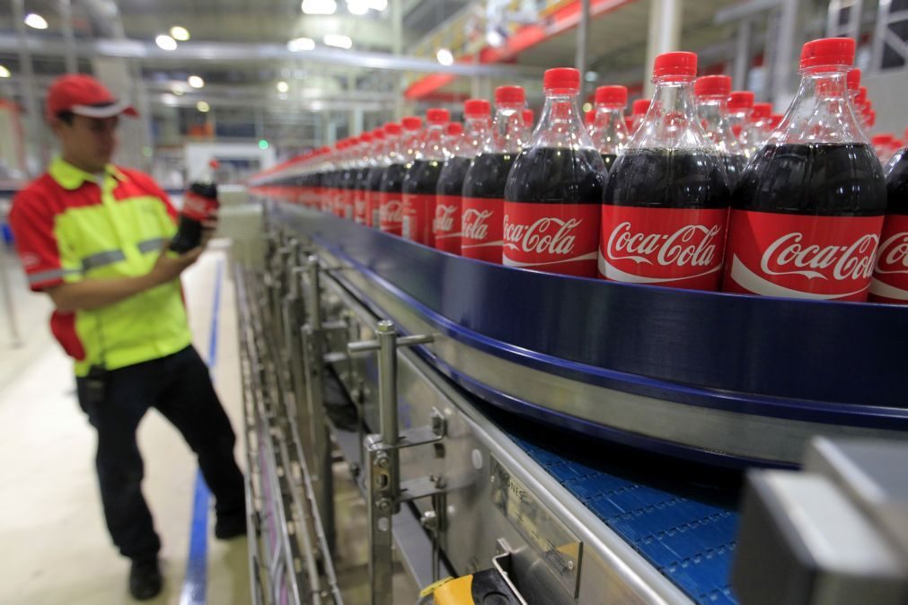 Coca-Cola admite que clientes estão a optar por bebidas com menos açúcar