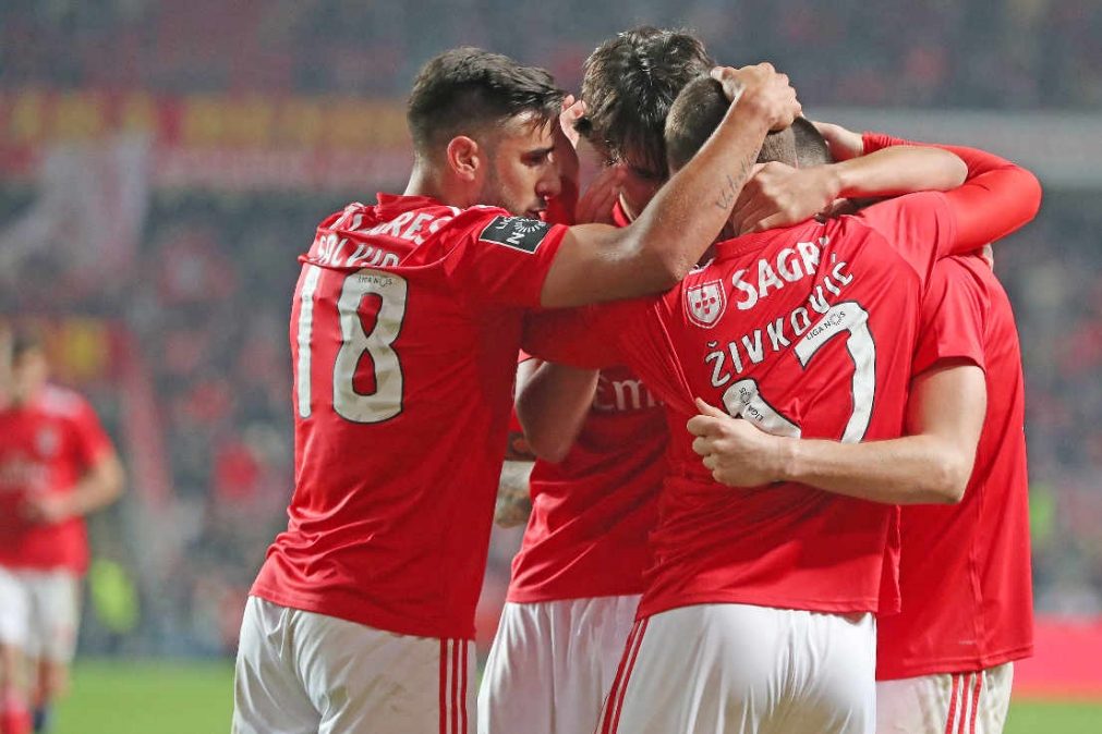 Benfica vence no terreno do St.ª Clara e está no 2.º lugar da Liga [vídeos]