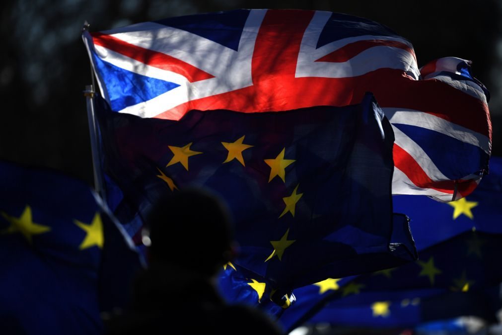 FMI apela a britânicos e europeus para acabarem com atual incerteza em torno do 'Brexit'