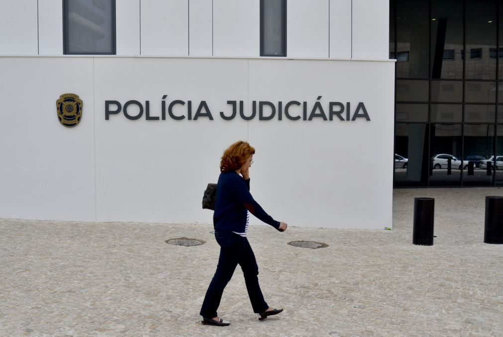 Mãe e padrasto detidos por abusarem de filho no Algarve
