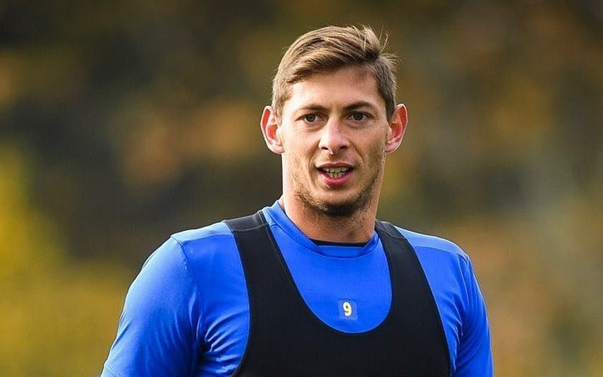 Jogador de futebol Emiliano Sala era um dos ocupantes do avião