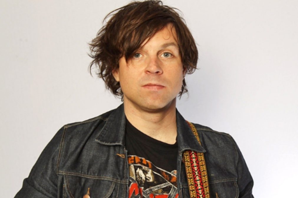 Cantor Ryan Adams acusado de assédio psicológico e sexual por 7 mulheres