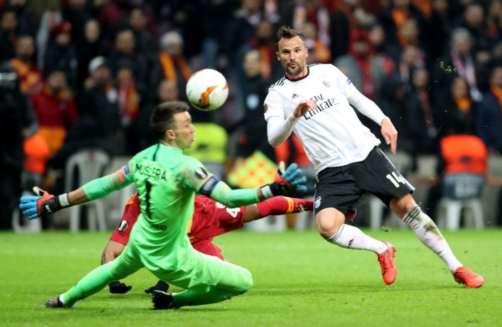 Benfica vence em casa do Galatasaray e Gedson explica receita da vitória