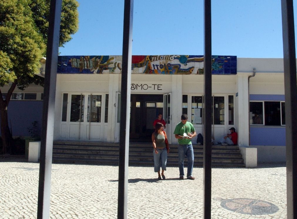 Escola António Arroio em Lisboa encerrada por tempo indeterminado