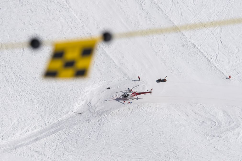 Autoridades suspendem buscas em estância suíça e confirmam um morto em avalanche