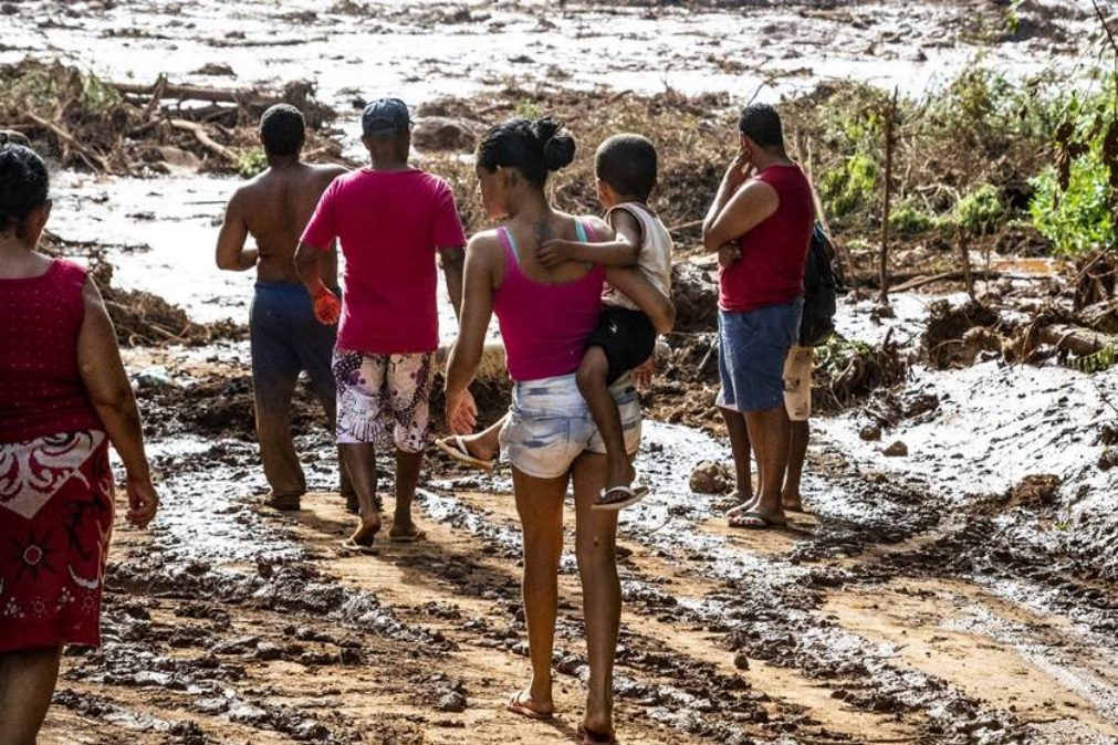 ALERTA Brumadinho | Populações fogem de novas barragens em risco