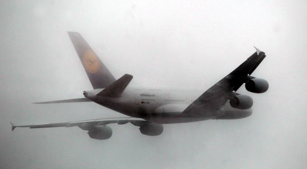 Bélgica quer que Europa aplique imposto sobre viagens de avião
