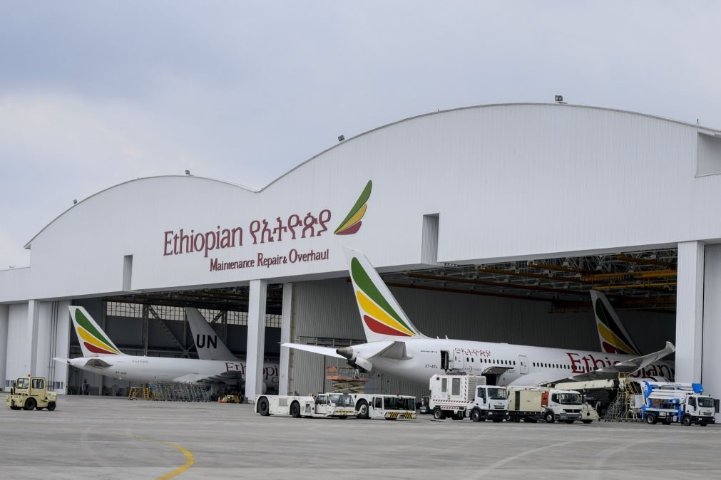 Avião da Ethiopian Airlines cai com mais de 150 pessoas a bordo