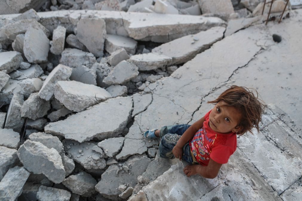Mais de 1000 crianças morreram na Síria