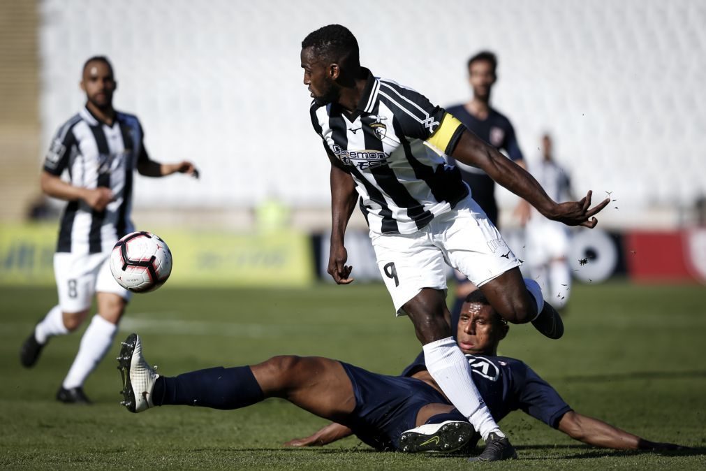 Belenenses recupera de desvantagem de dois golos e empata com Portimonense