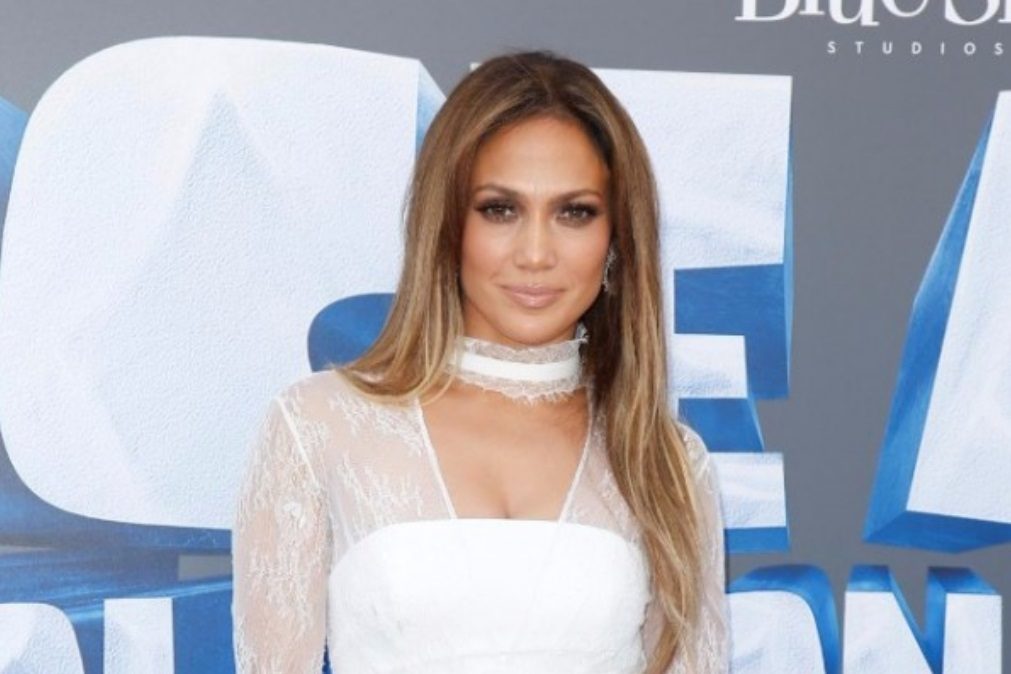 Jennifer Lopez publica foto com novo amor mas arrepende-se...