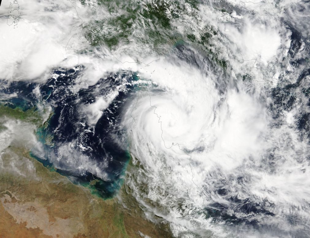 Ciclone Trevor atinge Norte da Austrália com ventos de 250 km/hora