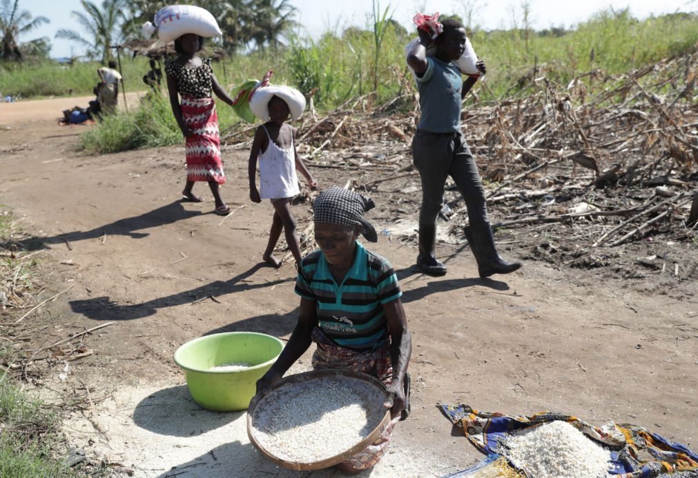 OMS envia vacinas e mosquiteiros para prevenir «segundo desastre» em Moçambique