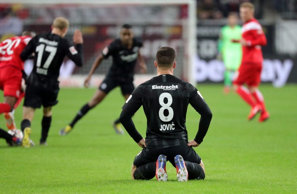 Eintracht Frankfurt anuncia compra de Luka Jovic