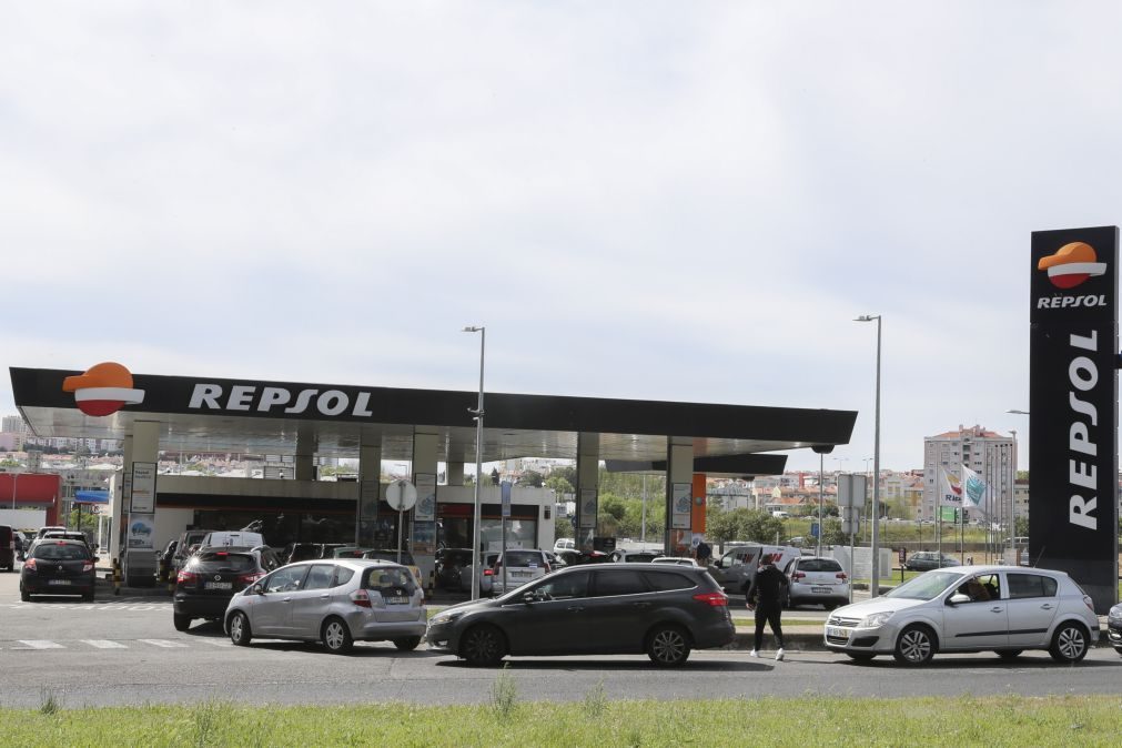 Greve de abastecimento de combustíveis provoca caos na Grande Lisboa