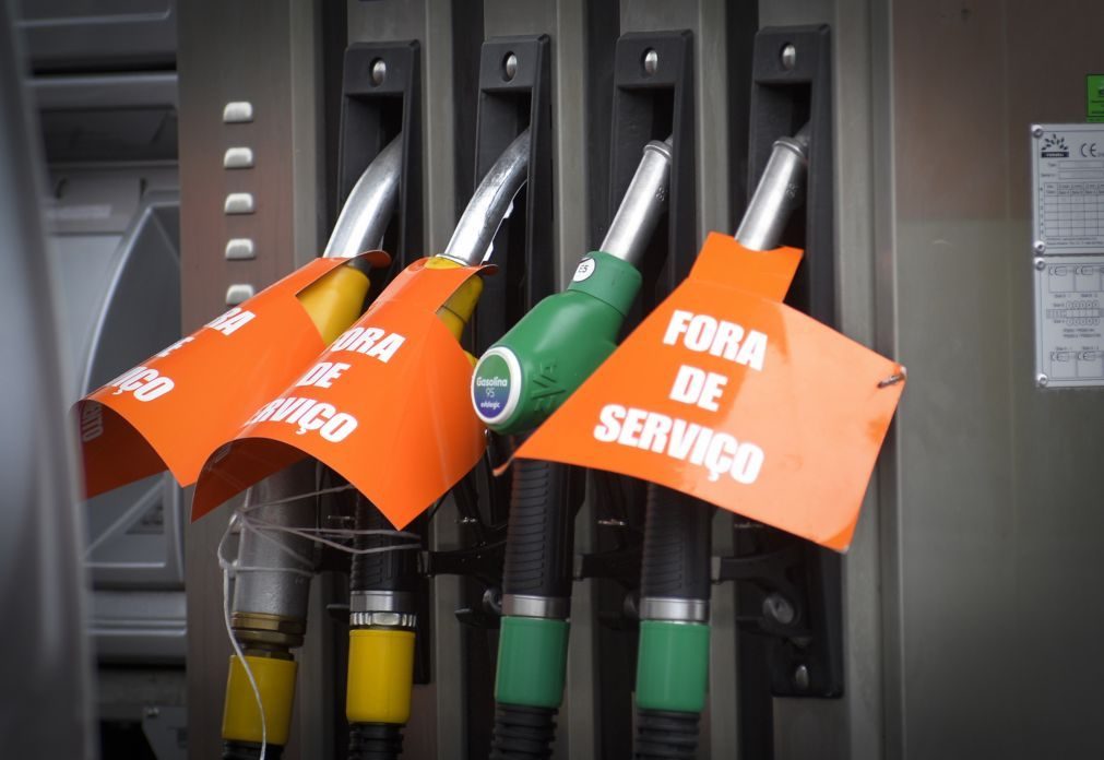 Combustíveis: Motoristas decidem manter pré-aviso de greve até acordo estar assinado