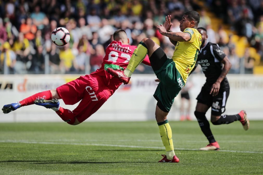 Paços de Ferreira vence Académico de Viseu e garante subida à I Liga [vídeo]