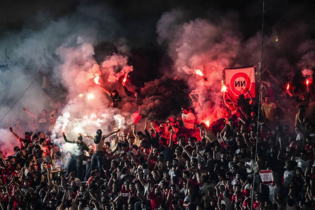 Benfica goleia após reviravolta em Braga e destaca-se do FC Porto