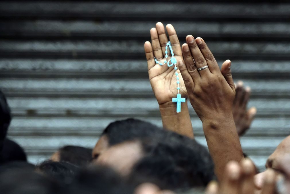 Atentados no Sri Lanka provocaram pelo menos 257 mortos e 496 feridos