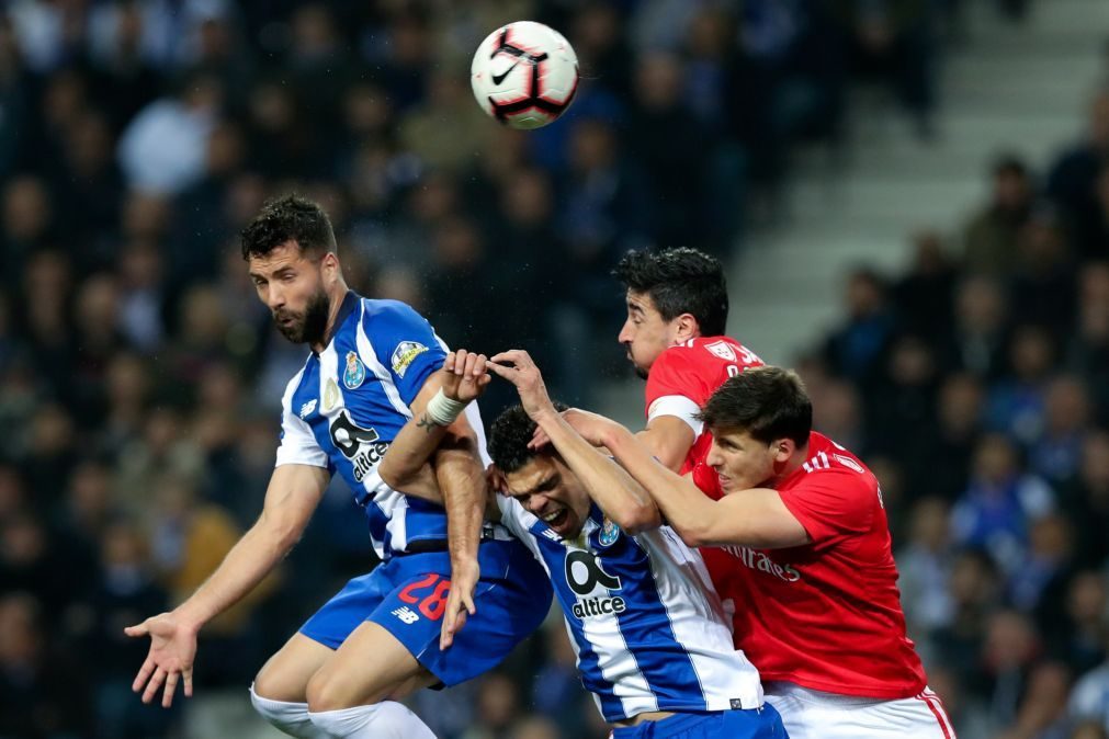 Bruno Lage e Sérgio Conceição castigados com um jogo de suspensão pela UEFA