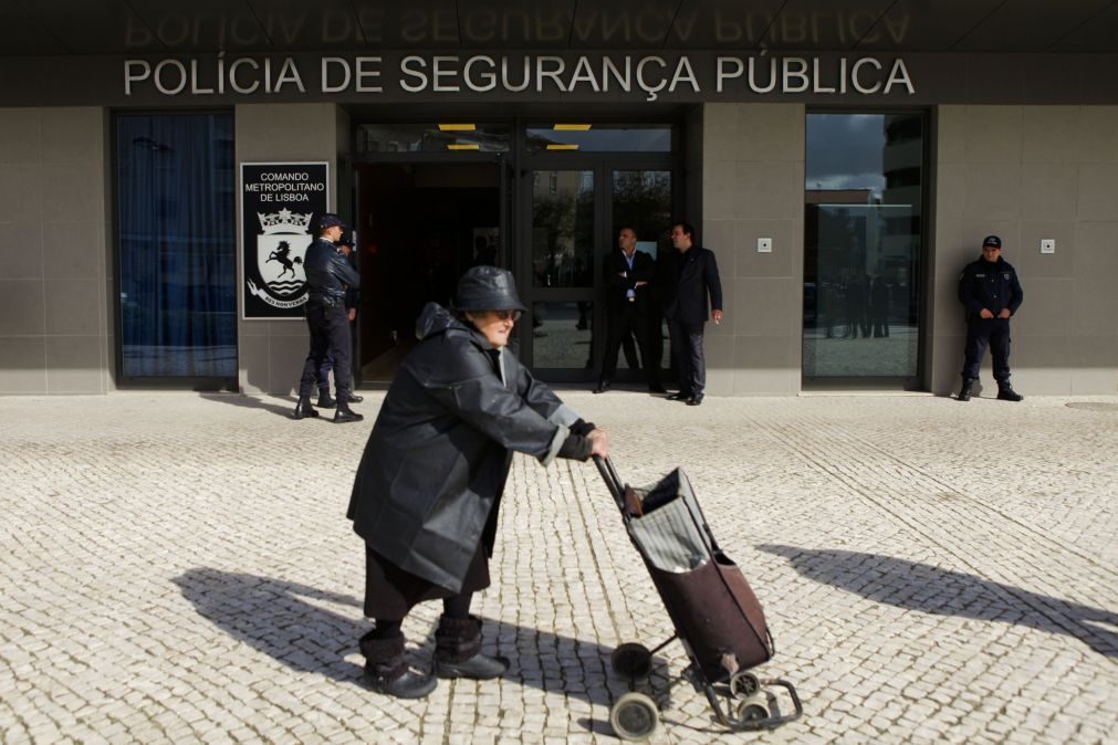 Dois agentes da PSP detidos em megaoperação policial