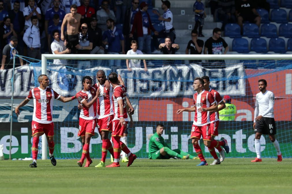 Feirense vence Desportivo das Aves na despedida da I Liga