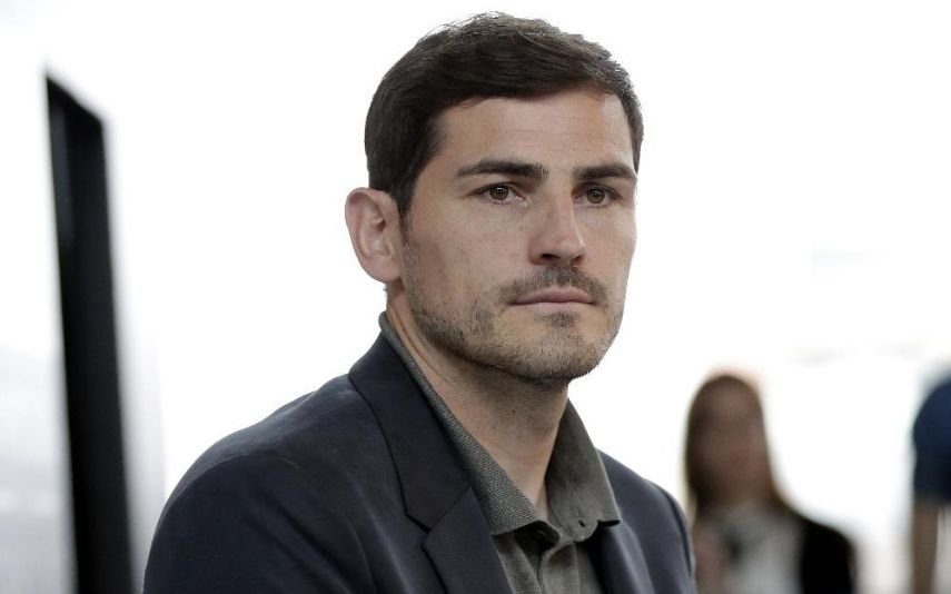 Iker Casillas emociona-se no Jamor após derrota do FC Porto
