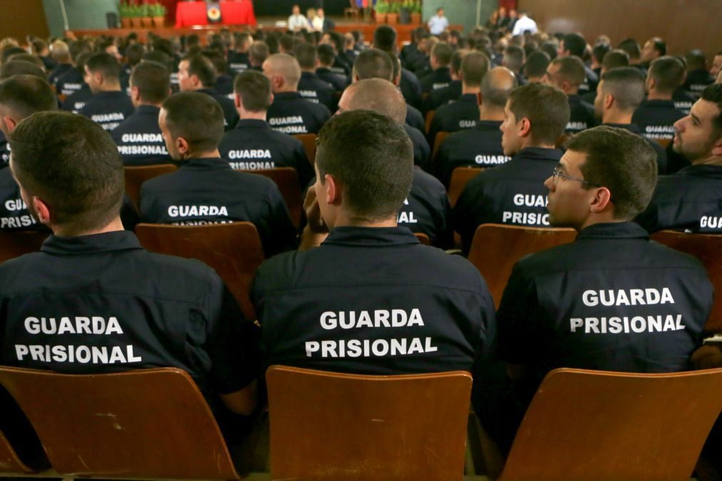 Guardas prisionais marcam 3 dias de greve a partir de sexta-feira