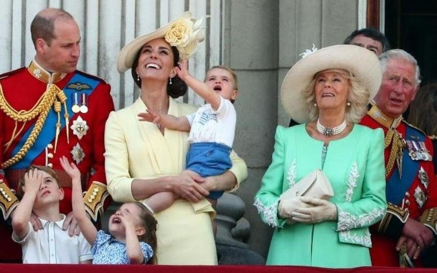 Família Real reunida para assinalar o aniversário da rainha Isabel II