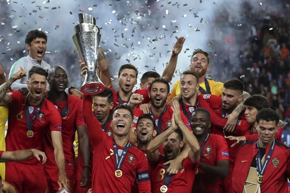 Há cinco portugueses no onze ideal da UEFA para a Liga das Nações