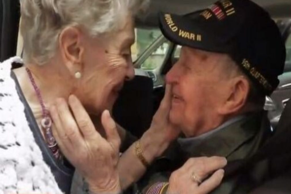 A Segunda Guerra Mundial separou-os. 75 anos depois, soldado americano reencontra namorada