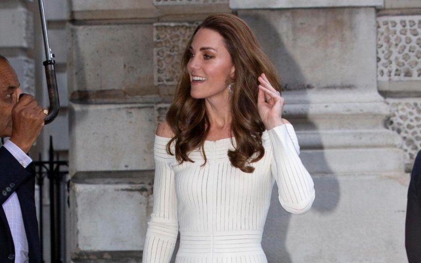Kate Middleton: O look mais elogiado da duquesa Vestido de princesa e sapatos de cristal