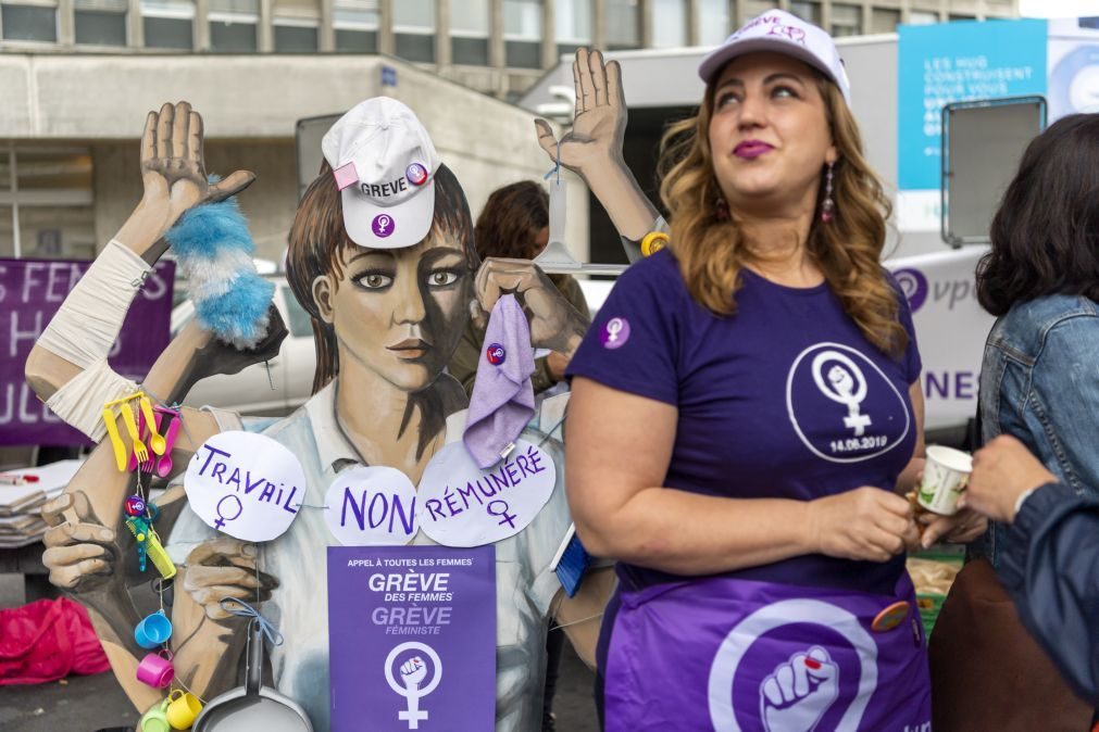 Quatro milhões de suíças chamadas a fazer greve pela igualdade de géneros