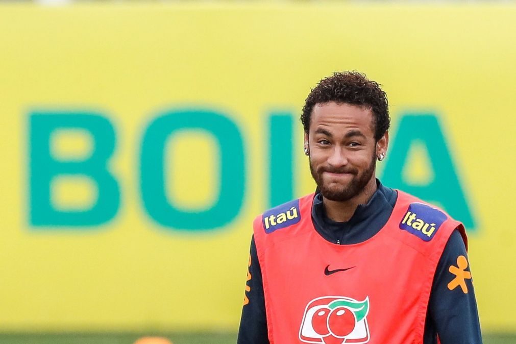 UEFA confirma três jogos de suspensão para Neymar
