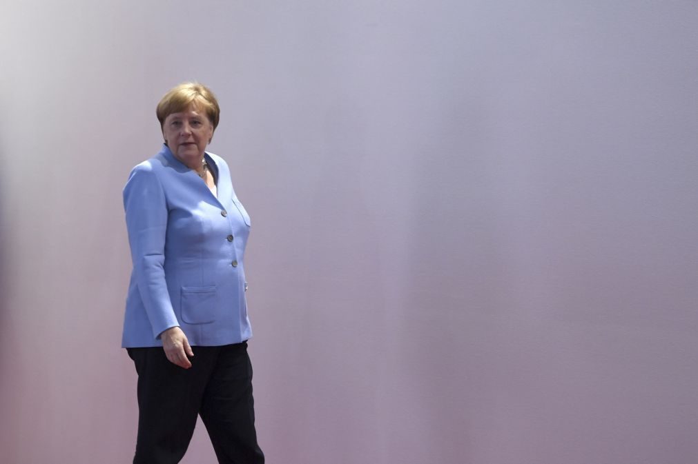 «Angela Merkel está bem de saúde», assegura porta-voz