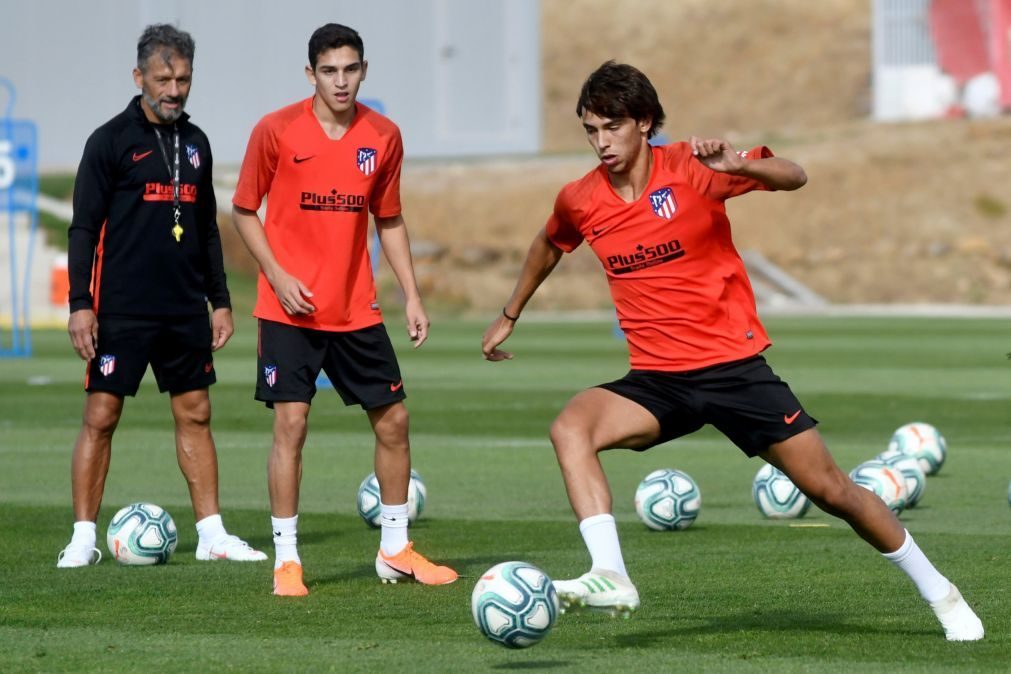 João Félix sai lesionado no jogo de estreia pelo Atlético de Madrid