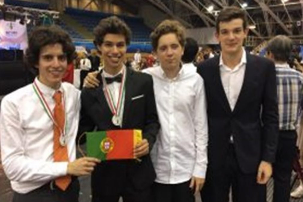 Alunos portugueses vencem medalha de bronze nas Olimpíadas Internacionais de Biologia