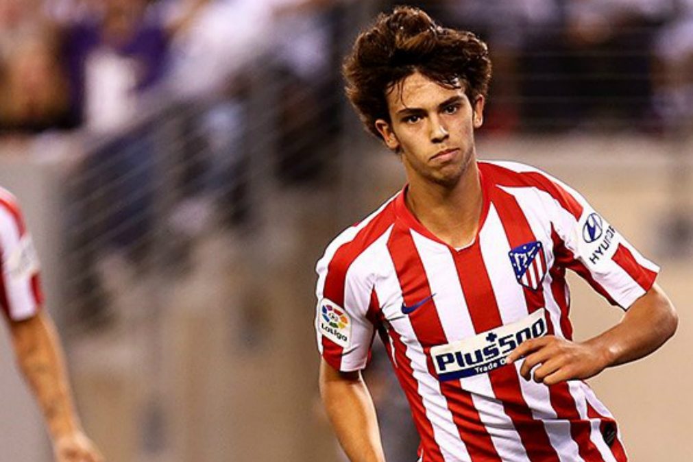 La Liga denuncia cânticos ofensivos dirigidos a João Félix