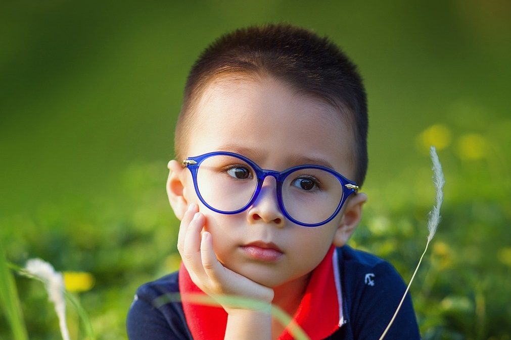 Crianças e jovens com óculos recebem até 121 euros de subsídio