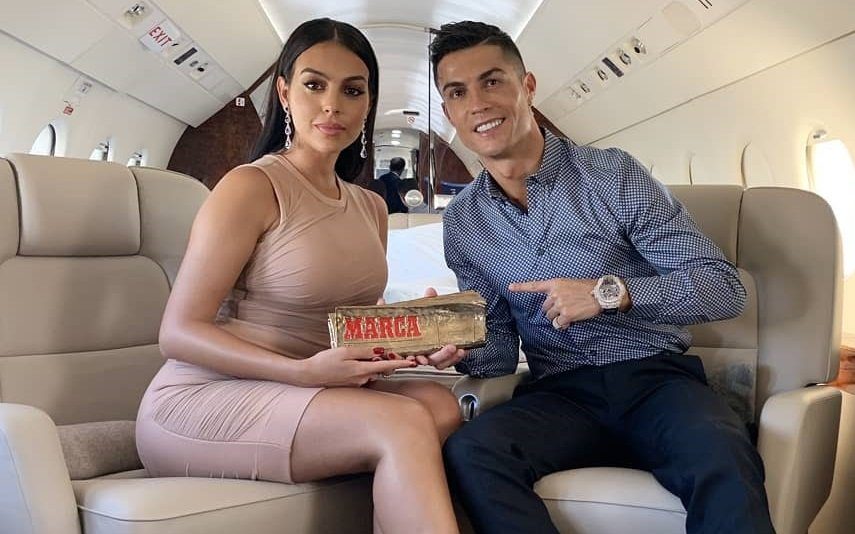 Atrevido, Cristiano Ronaldo dá palmada a Georgina em público [vídeo]