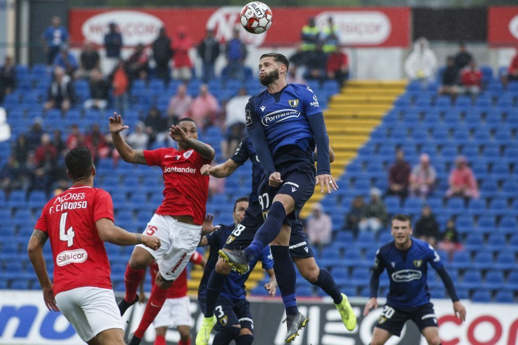 Famalicão vence em casa do Santa Clara no regresso à I Liga