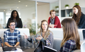 Dez dicas para aumentar a produtividade no trabalho durante o verão