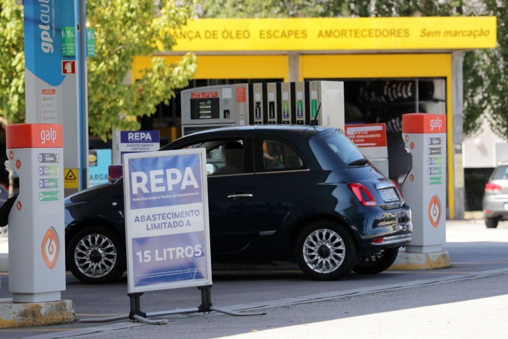 Greve dos motoristas. Volume de combustíveis na rede de emergência entre 35 e 45%