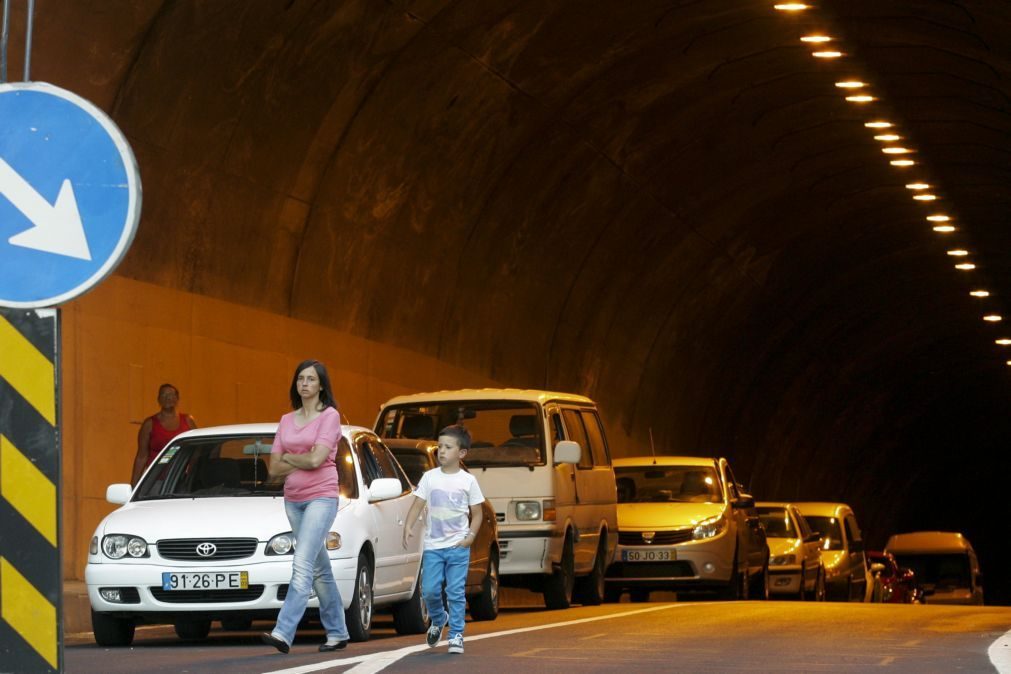 Acidente em túnel na Madeira faz 7 feridos. Três são crianças