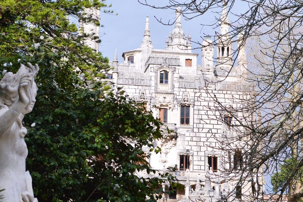 Turista cai a poço enquanto tira selfie em Sintra