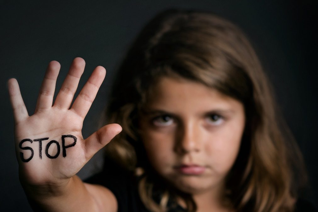 Abuso sexual de menores: Um testemunho que relata o fim da inocência