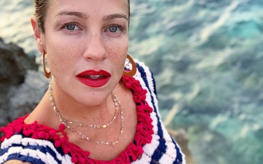 Luana Piovani Apresentadora ruma a Ibiza e fala do namorado, 23 anos mais novo